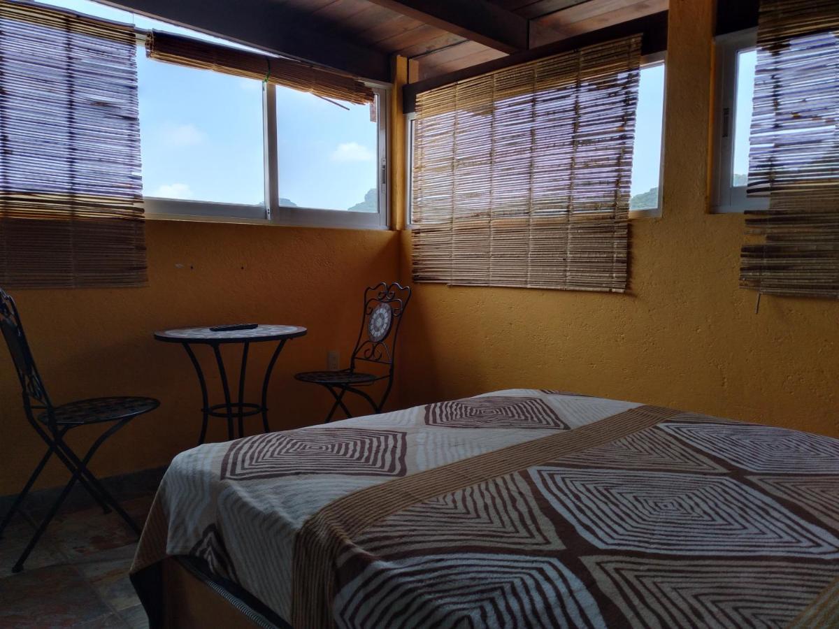 Hospedaje Casa Verde Tepoztlán Exteriör bild