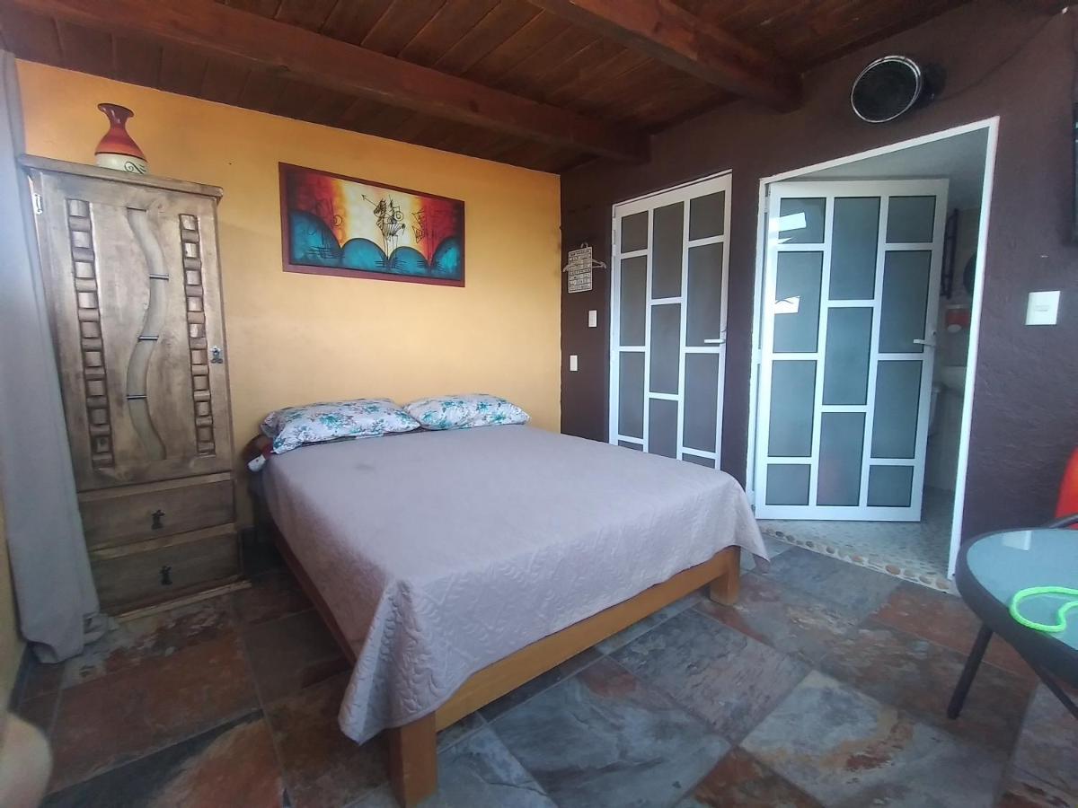 Hospedaje Casa Verde Tepoztlán Exteriör bild